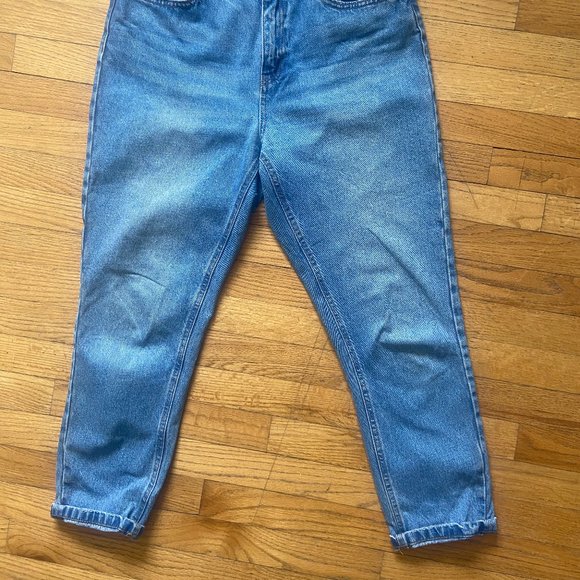 ONLY "Kelly" High-Waisted Mom Jeans - Picture 3 of 7